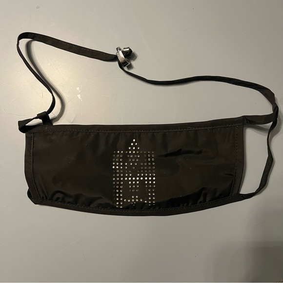 MACKAGE ADJUSTABLE COVID MASK. SIZE SMALL. BRAND NEW, NEVER WORN. BLACK. - Picture 1 of 2